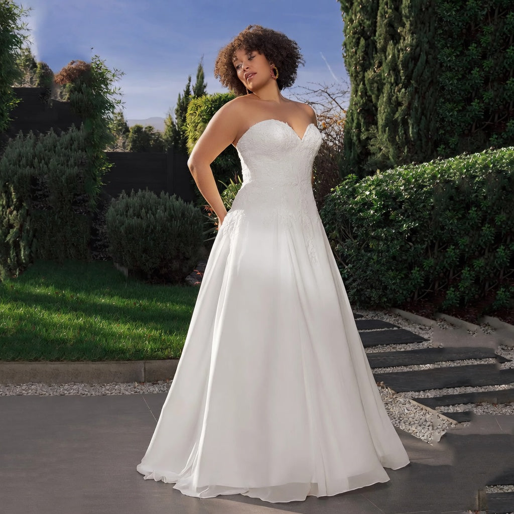 Mael Strapless Chiffon Appliqué Bridal Gown