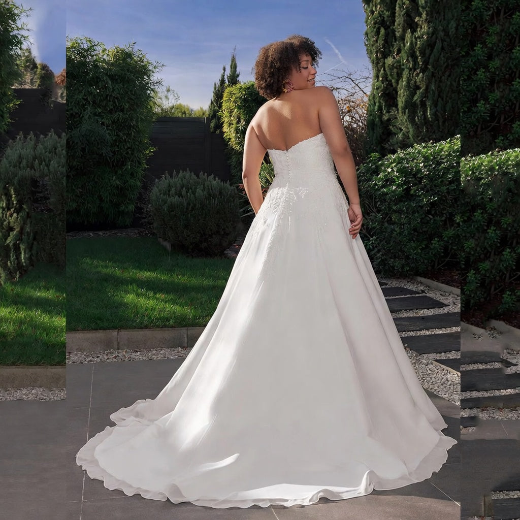 Mael Strapless Chiffon Appliqué Bridal Gown
